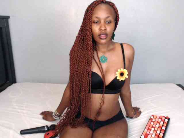 summerqueens webcam
