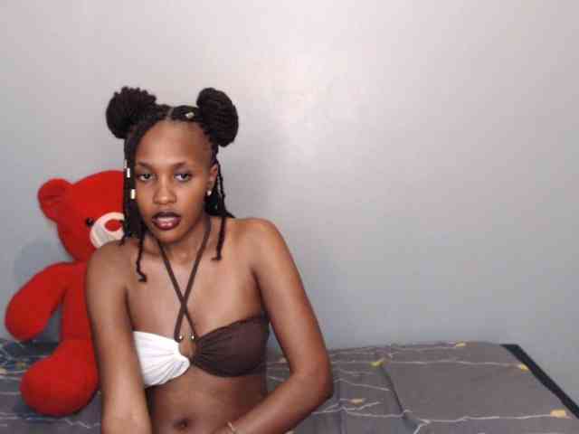 summerqueens webcam