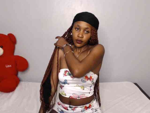 summerqueens Live Webcam on BongaCams