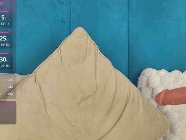 KendraMaxx webcam