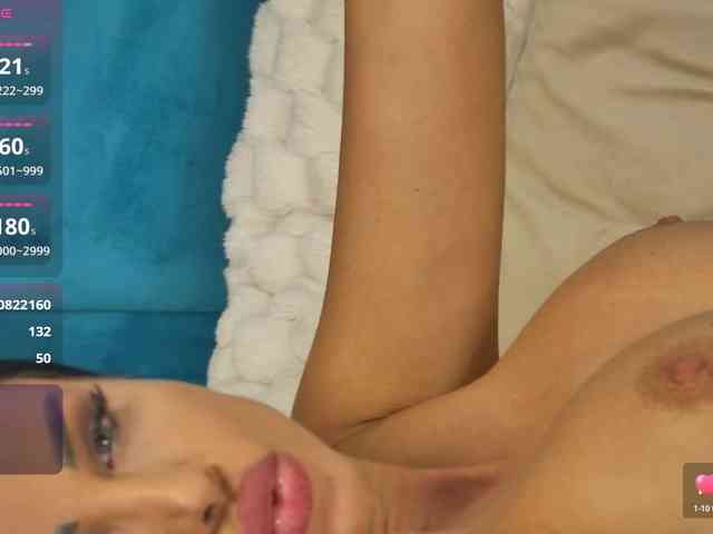 KendraMaxx webcam