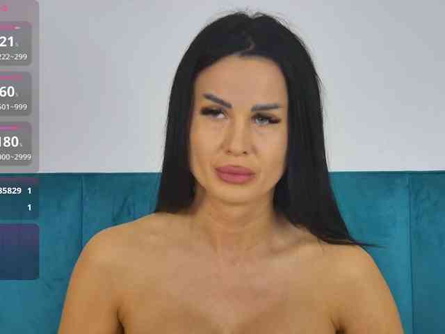 KendraMaxx webcam