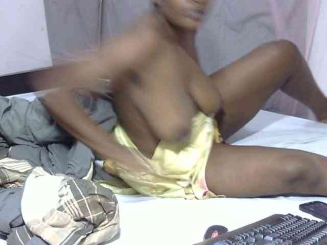 Creamykiteey webcam