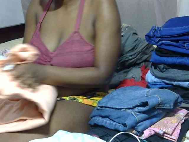 Creamykiteey webcam