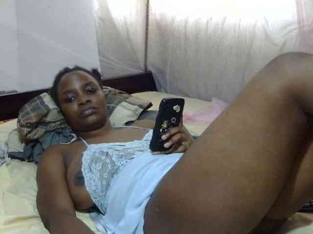 Creamykiteey webcam