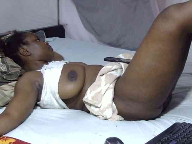 Creamykiteey webcam