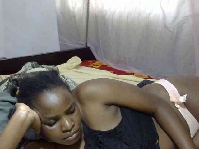 Creamykiteey webcam