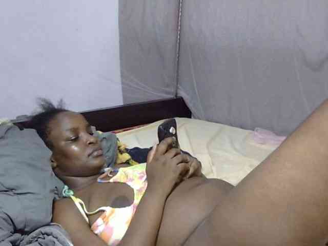 Creamykiteey webcam