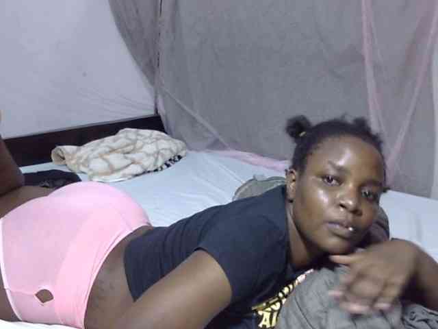 Creamykiteey webcam