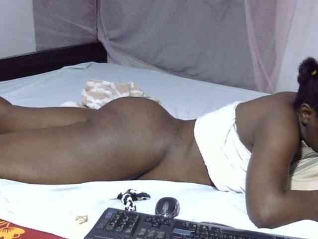 Creamykiteey webcam