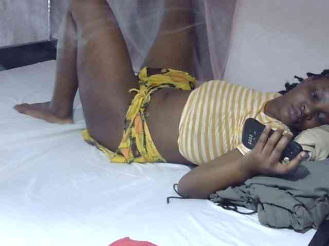 Creamykiteey webcam