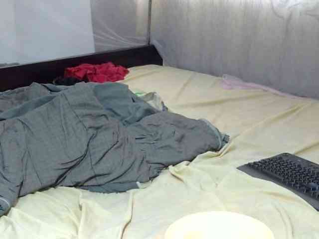 Creamykiteey webcam
