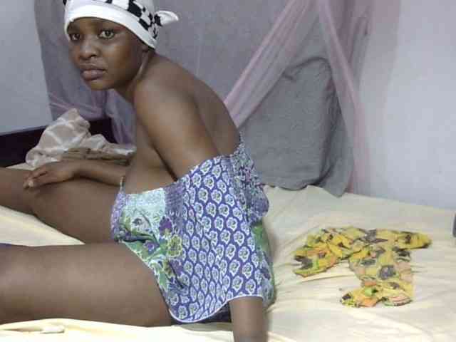 Creamykiteey webcam