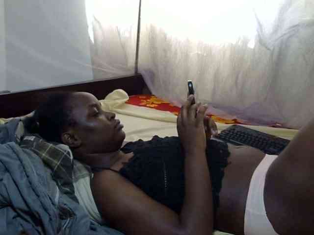 Creamykiteey webcam