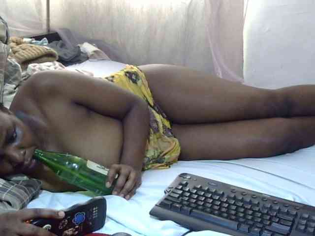 Creamykiteey webcam
