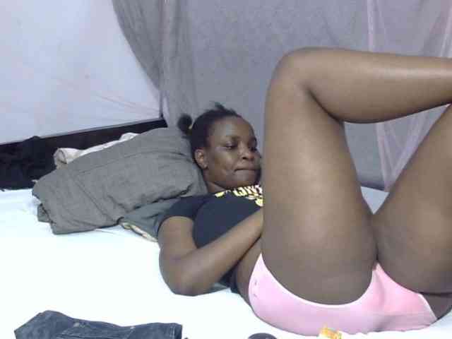 Creamykiteey webcam