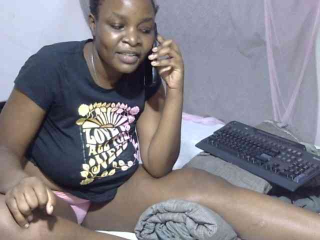 Creamykiteey webcam
