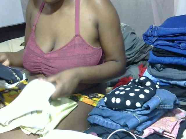 Creamykiteey webcam