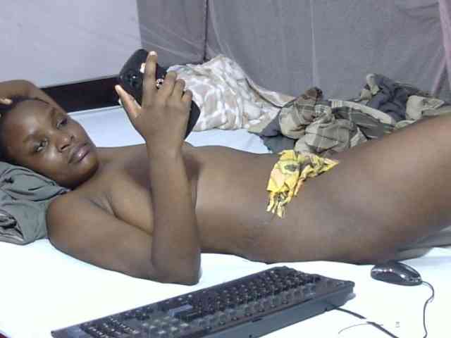 Creamykiteey webcam