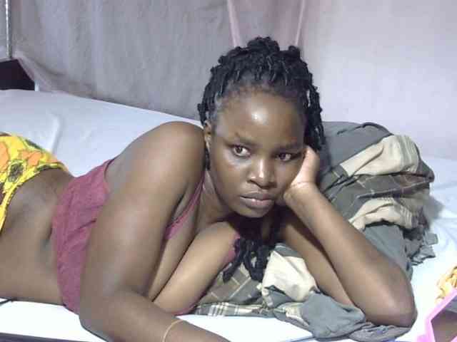 Creamykiteey webcam