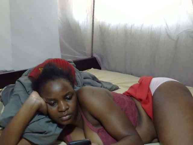 Creamykiteey webcam