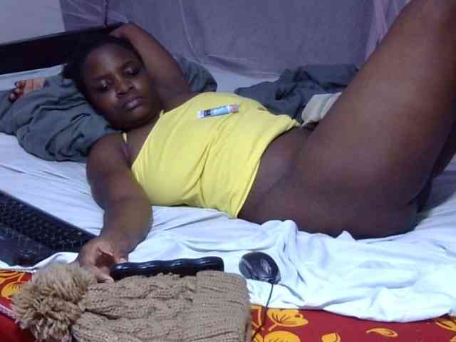 Creamykiteey webcam