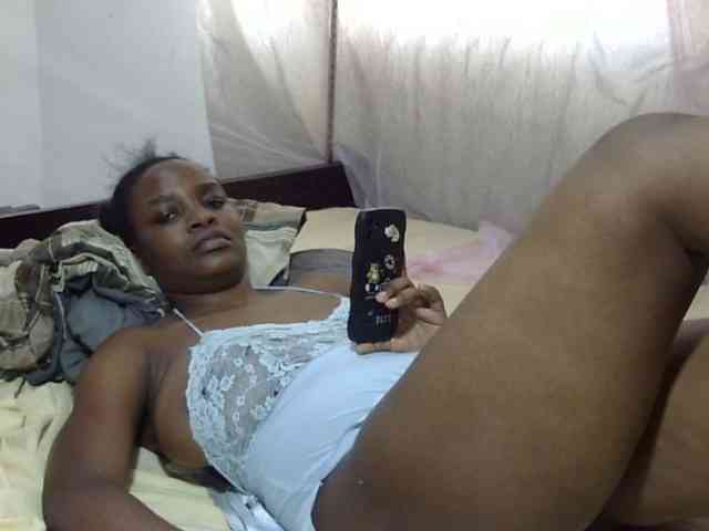Creamykiteey webcam