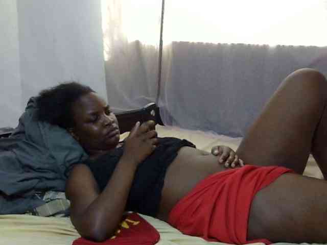 Creamykiteey webcam