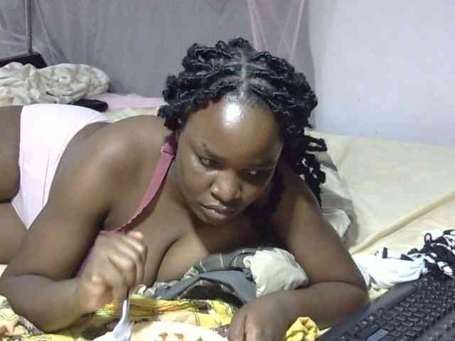 Creamykiteey webcam