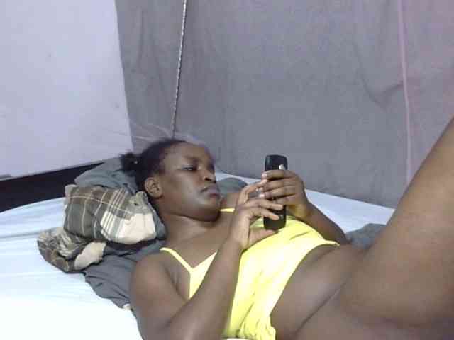 Creamykiteey webcam