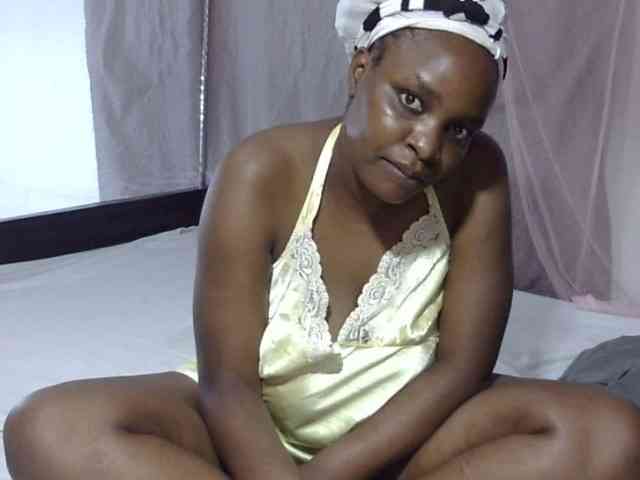 Creamykiteey webcam