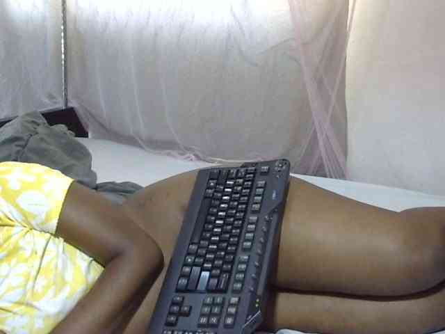 Creamykiteey webcam