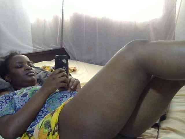 Creamykiteey webcam