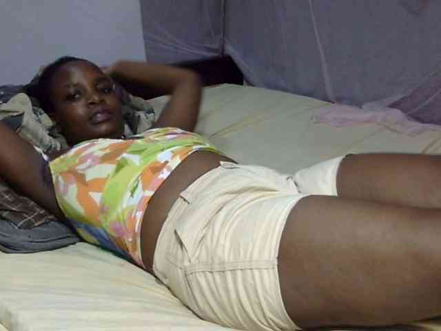 Creamykiteey webcam