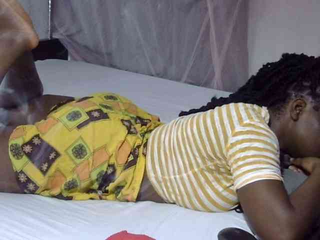 Creamykiteey webcam