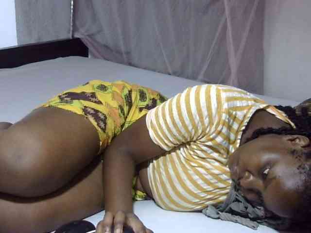 Creamykiteey webcam