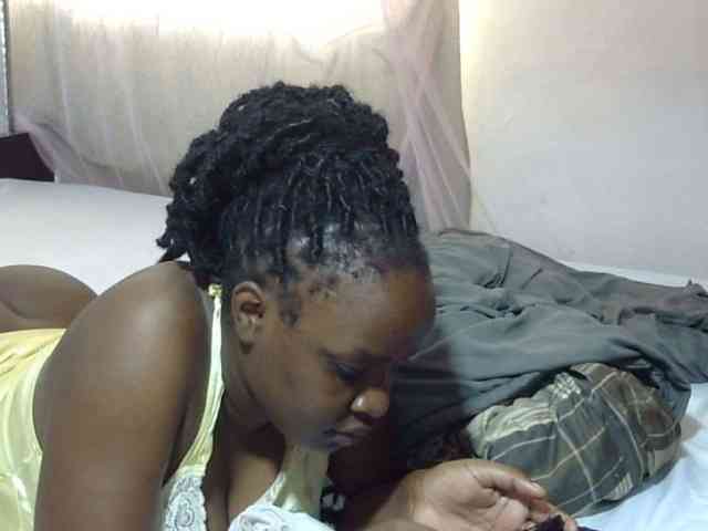 Creamykiteey webcam