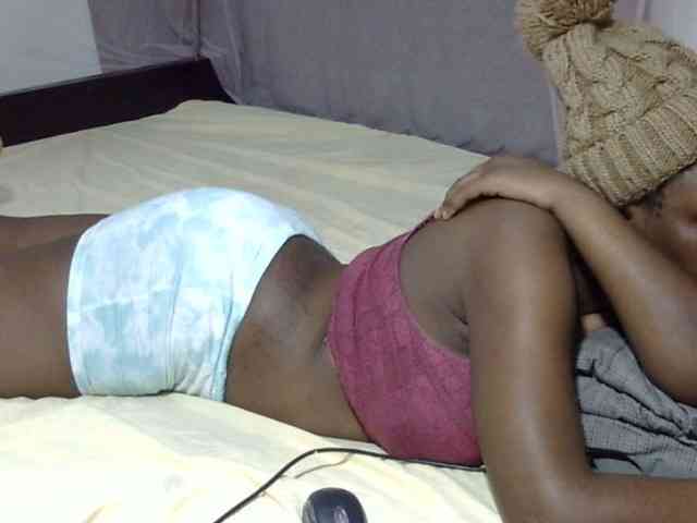 Creamykiteey webcam