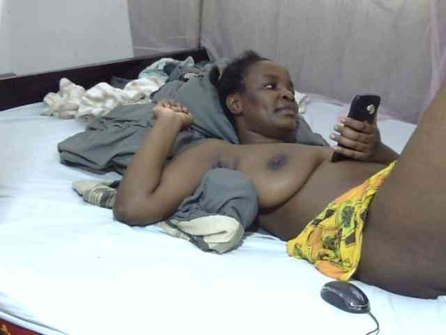 Creamykiteey webcam