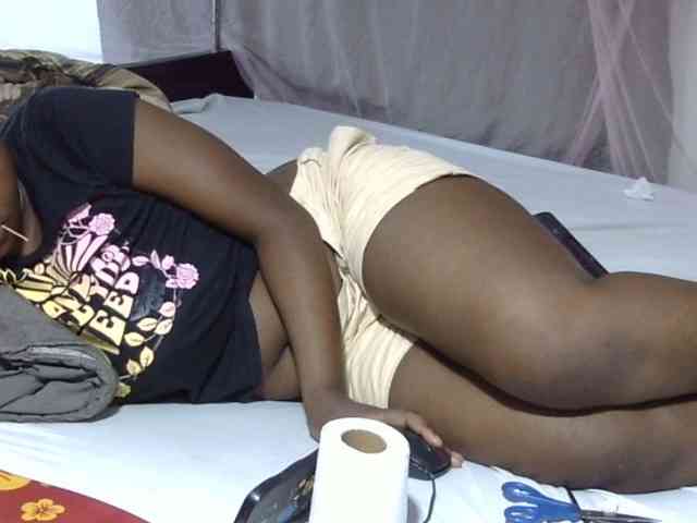 Creamykiteey webcam