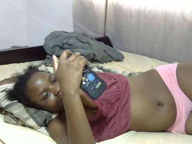 Creamykiteey webcam