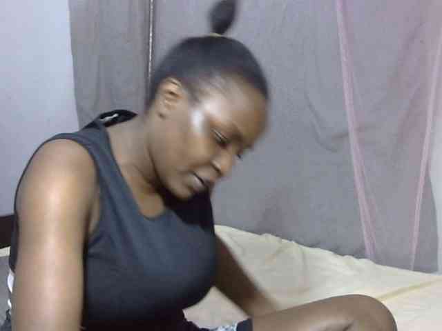Creamykiteey webcam