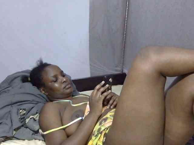 Creamykiteey webcam