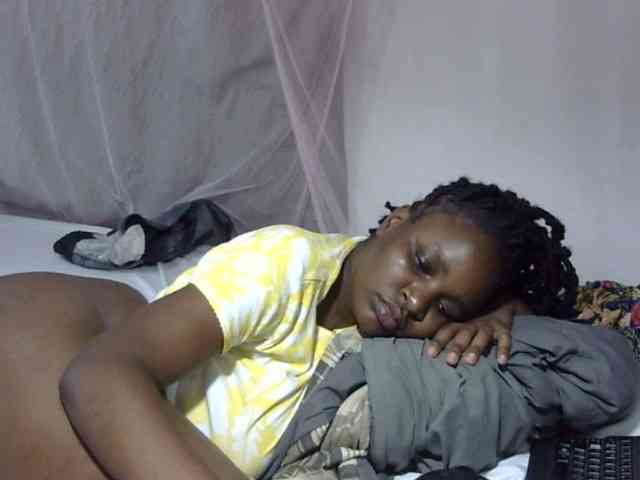 Creamykiteey webcam