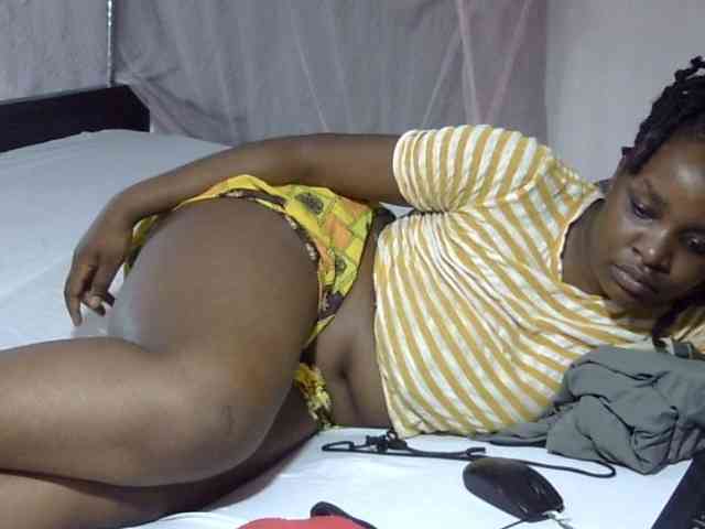 Creamykiteey webcam