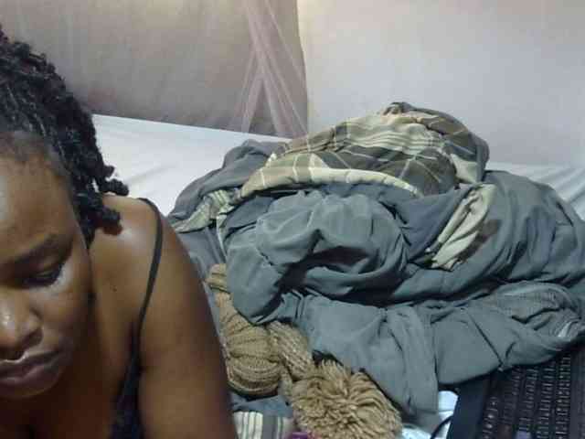 Creamykiteey webcam