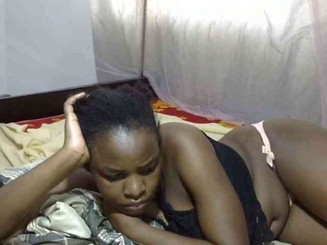 Creamykiteey webcam