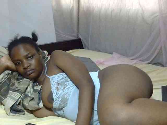 Creamykiteey webcam