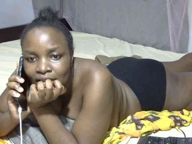 Creamykiteey webcam