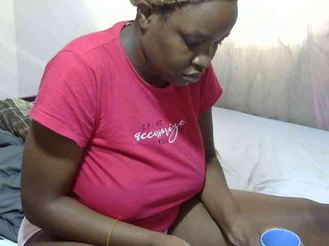 Creamykiteey webcam